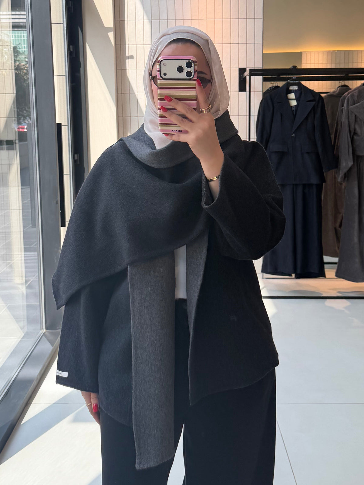 WINTER BLACK GRAY JACKET SCART
