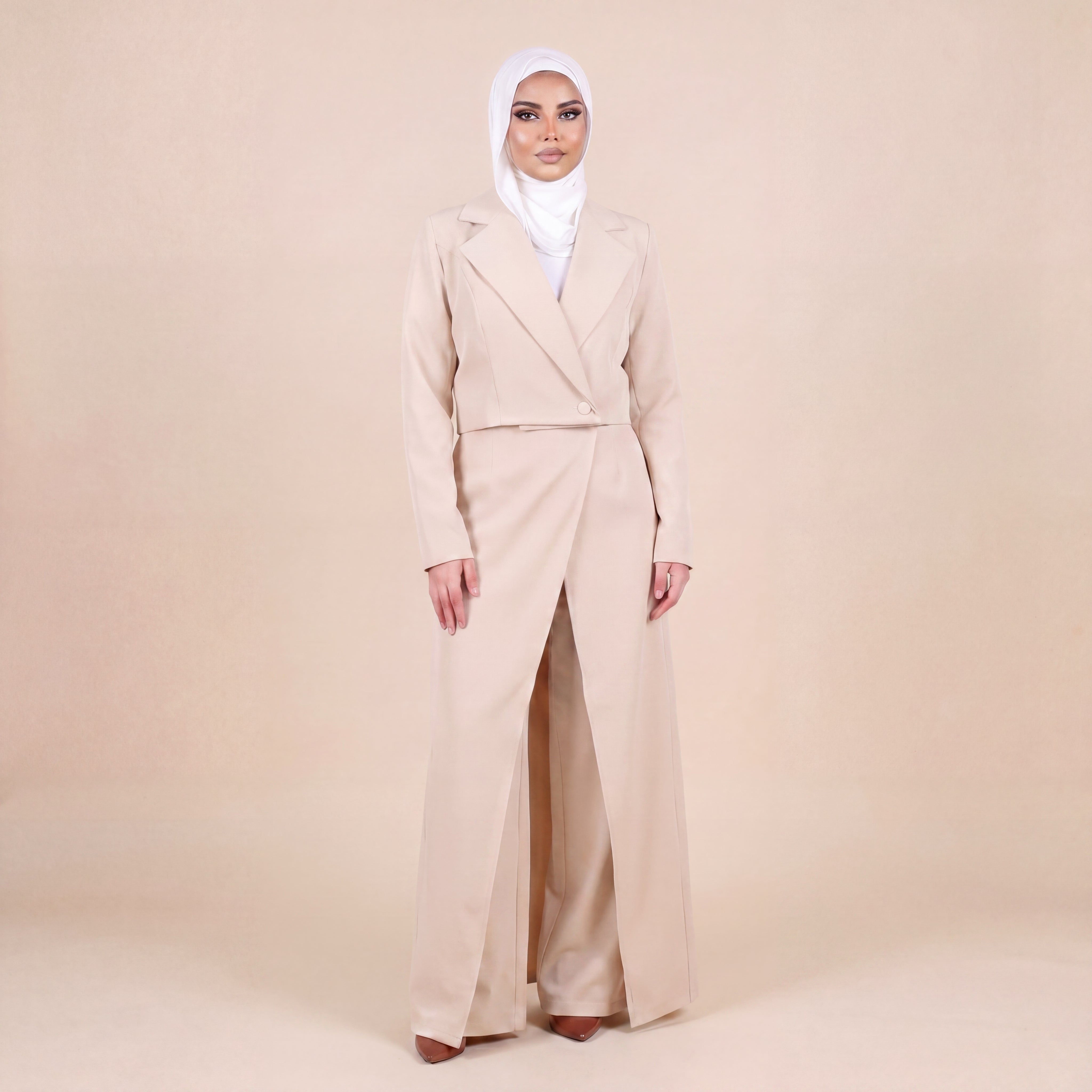 Beige Noir