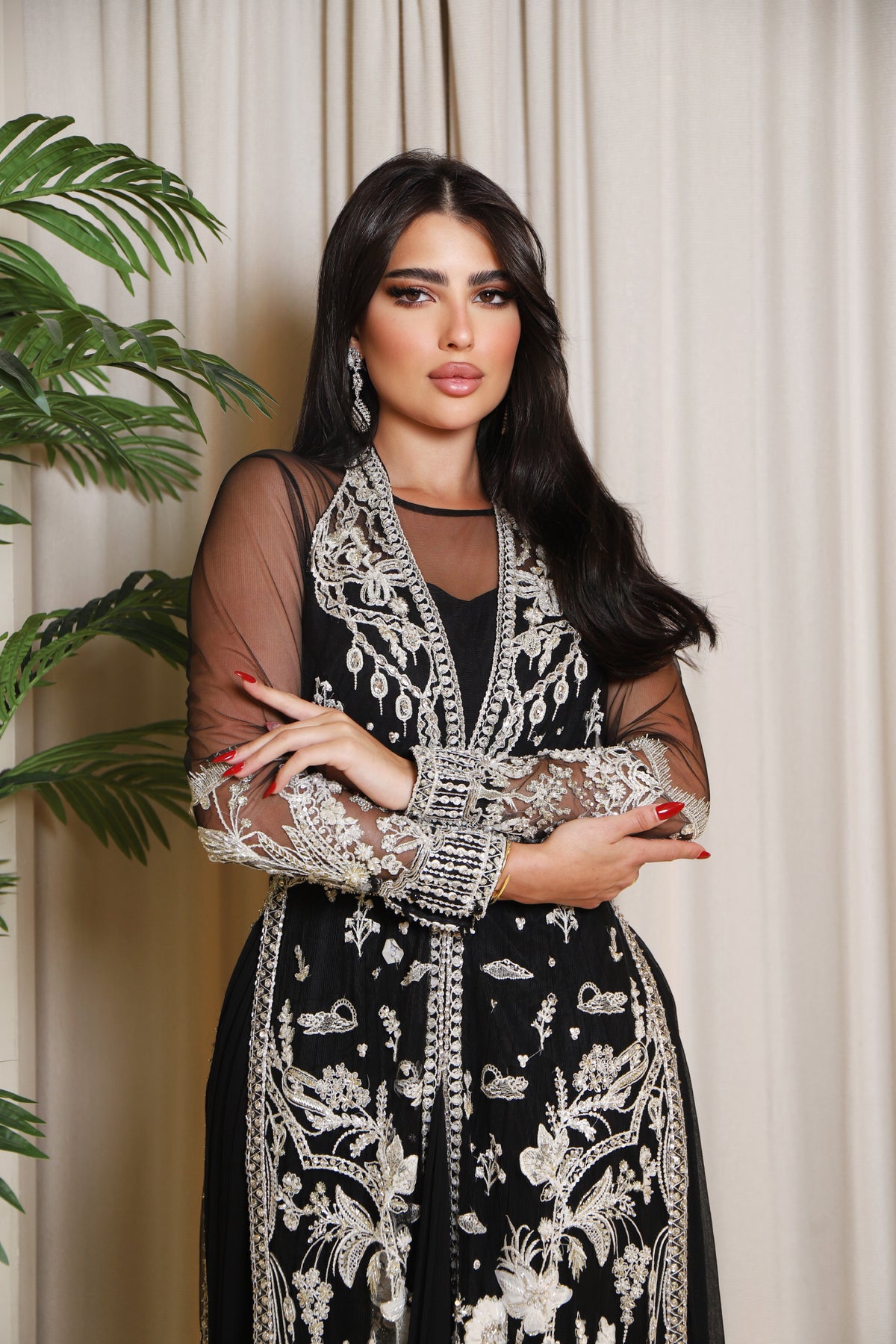 LUXURY BLACK