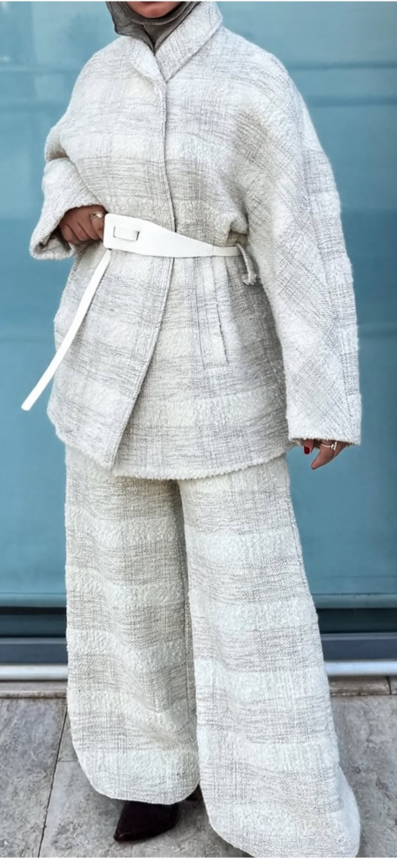 WINTER WOOL SET WITH BELT